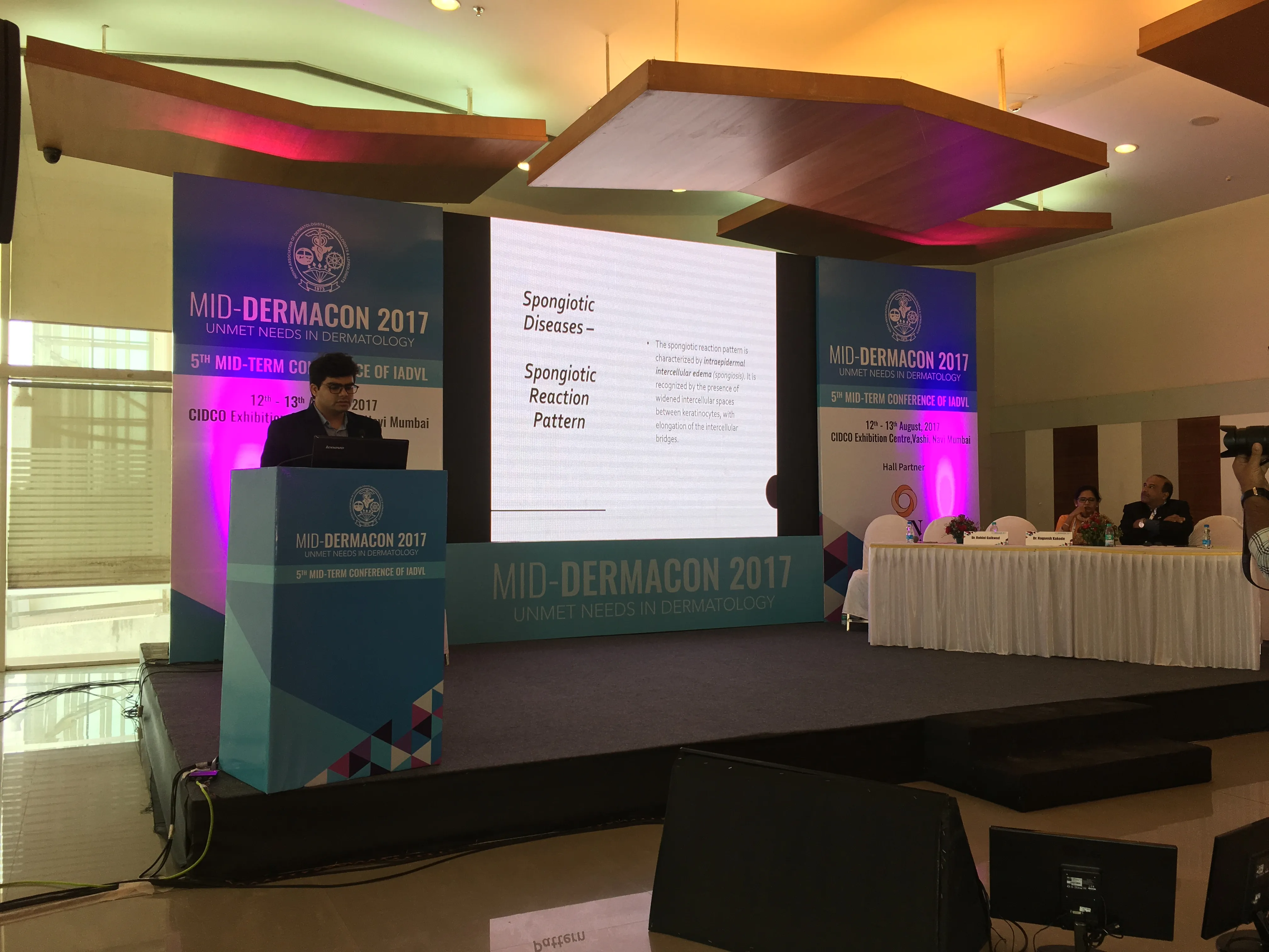 Mid-Dermacon 2017 Navi Mumbai lectern - dermoscopy/spongiotic talk